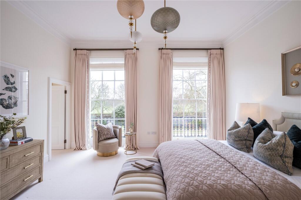 3 bedroom apartment for sale in Cumberland Terrace, Regent's Park, London, NW1